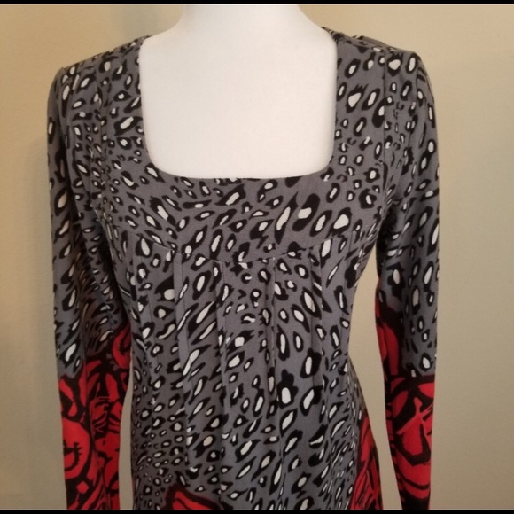 Dress - Picture 2 of 5